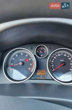 Универсал Opel Astra 2006 в 