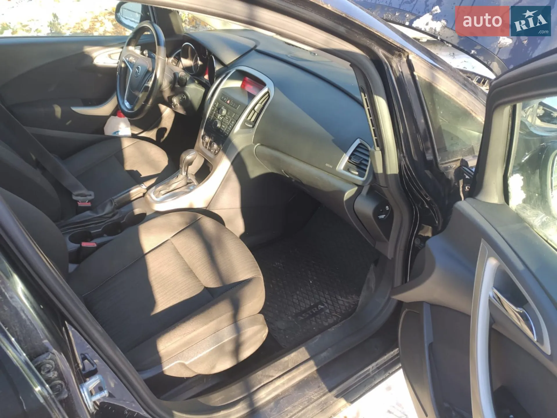 2011 Opel Astra - мініатюра 15