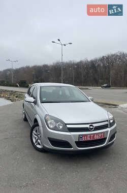 Хэтчбек Opel Astra 2005 в Днепре