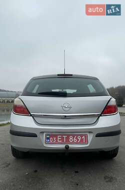 Хэтчбек Opel Astra 2005 в Днепре