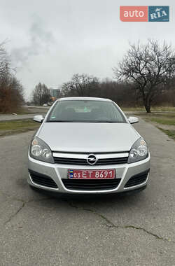 Хэтчбек Opel Astra 2005 в Днепре