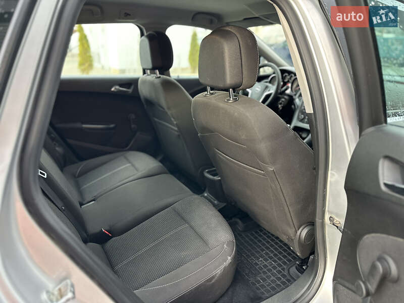 Универсал Opel Astra 2014 в Львове