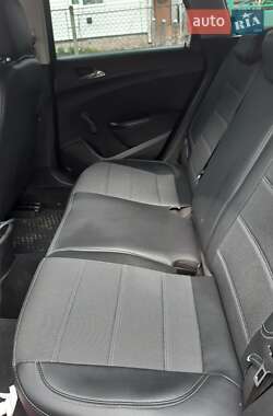 Универсал Opel Astra 2013 в 