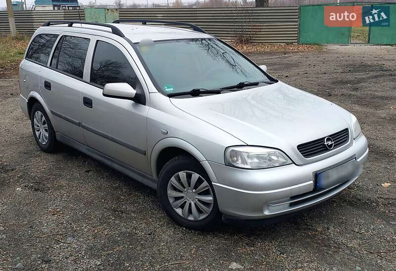 Универсал Opel Astra 2000 в Новониколаевке