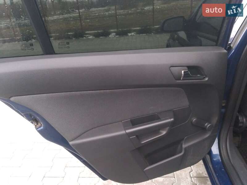 Универсал Opel Astra 2007 в Бородянке