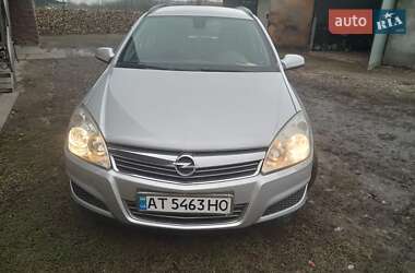 Універсал Opel Astra 2008 в Галичі