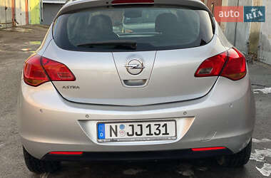 Хетчбек Opel Astra 2010 в Умані