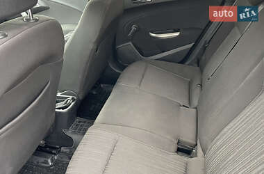Універсал Opel Astra 2012 в 