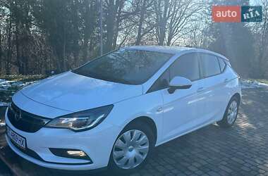 Хэтчбек Opel Astra 2017 в Тлумаче