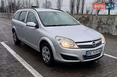 Универсал Opel Astra 2009 в Южноукраинске