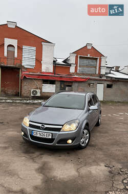 Универсал Opel Astra 2005 в Чернигове