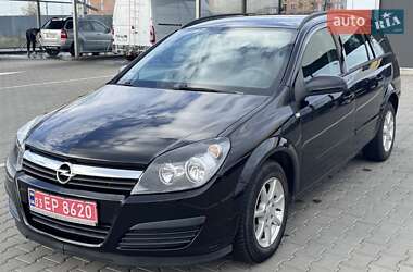 Універсал Opel Astra 2005 в Луцьку