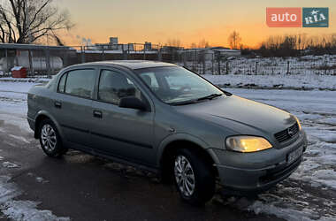 Седан Opel Astra 2006 в Чернігові