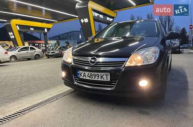 Универсал Opel Astra 2009 в Киеве