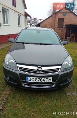 Універсал Opel Astra 2009 в Городку