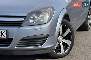 Хэтчбек Opel Astra 2005 в Кривом Роге