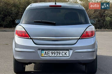 Хэтчбек Opel Astra 2005 в Кривом Роге