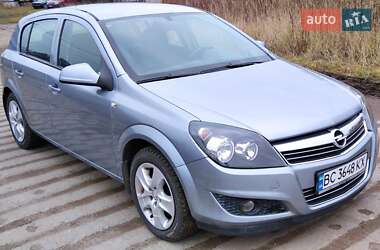 Хетчбек Opel Astra 2011 в Львові