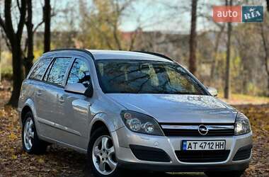 Универсал Opel Astra 2006 в Ивано-Франковске