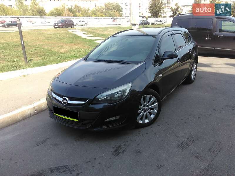 Opel Astra 2013