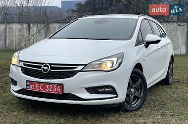 Универсал Opel Astra 2017 в Житомире