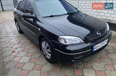 Седан Opel Astra 2007 в Звягелі