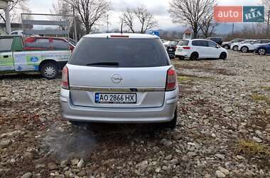 Универсал Opel Astra 2007 в Хусте