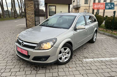 Універсал Opel Astra 2006 в Стрию