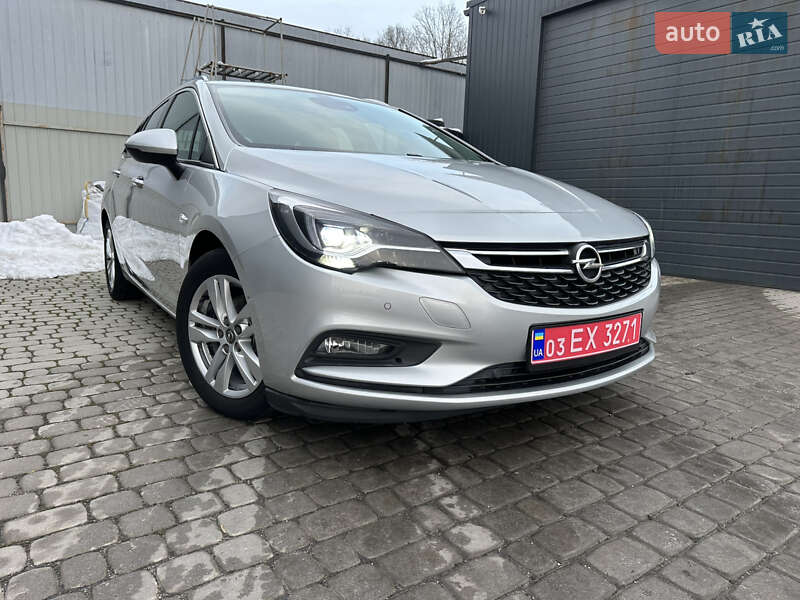 Універсал Opel Astra 2018 в Львові