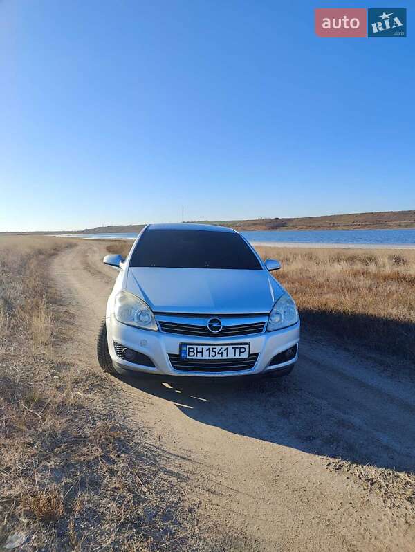 Хэтчбек Opel Astra 2008 в Южном фото 11 Хэтчбек Opel Astra 2008 в Южном