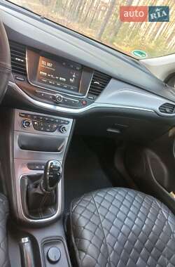 Універсал Opel Astra 2016 в Маневичах