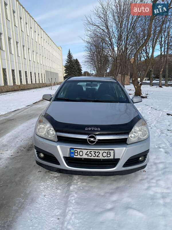 Универсал Opel Astra 2009 в Тернополе