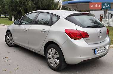 Хетчбек Opel Astra 2010 в Бердичеві