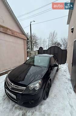 Хэтчбек Opel Astra 2011 в Днепре