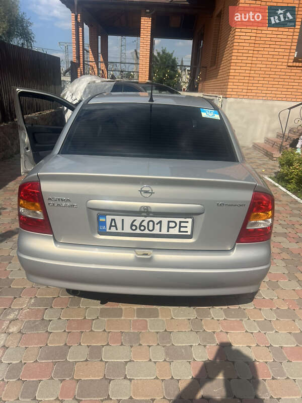 Седан Opel Astra 2007 в Киеве