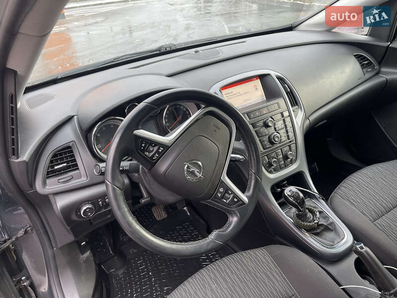 Универсал Opel Astra 2015 в Харькове