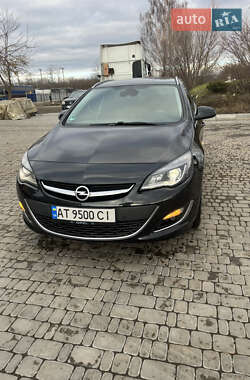 Універсал Opel Astra 2013 в Коломиї