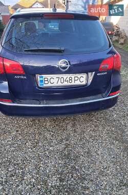 Універсал Opel Astra 2013 в Жидачові