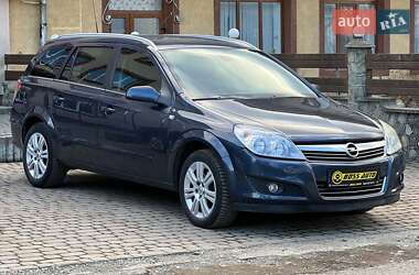 Універсал Opel Astra 2008 в Коломиї