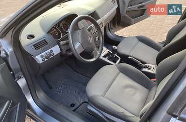 Универсал Opel Astra 2006 в Сумах