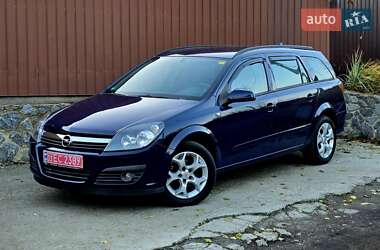 Універсал Opel Astra 2006 в Полтаві