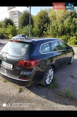 Универсал Opel Astra 2012 в Львове