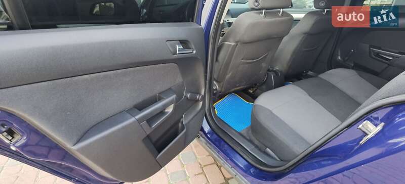 Универсал Opel Astra 2008 в Ивано-Франковске