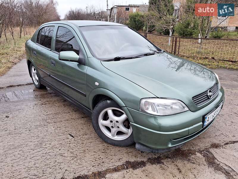 Хетчбек Opel Astra 2000 в Березані