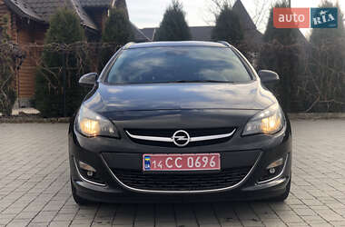 Универсал Opel Astra 2015 в Стрые