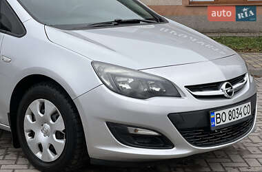 Универсал Opel Astra 2014 в Хмельницком