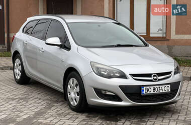 Универсал Opel Astra 2014 в Хмельницком