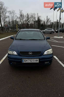 Седан Opel Astra 2004 в Житомирі