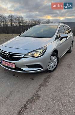 Универсал Opel Astra 2019 в Долине