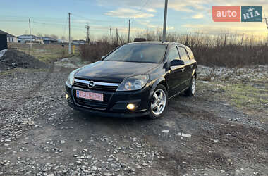 Універсал Opel Astra 2006 в Луцьку